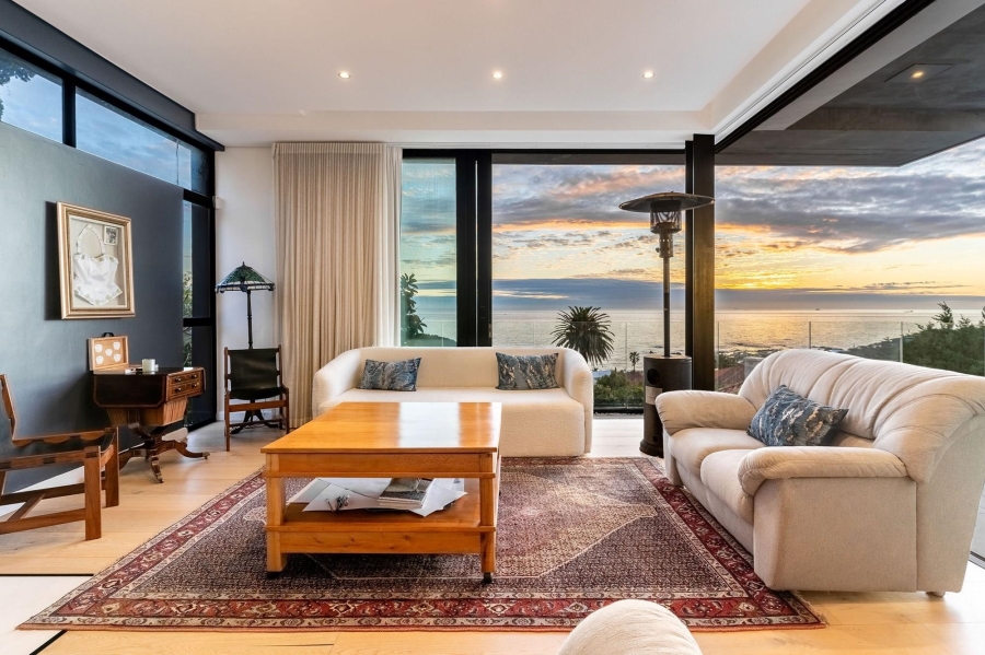 6 Bedroom Property for Sale in Camps Bay Western Cape